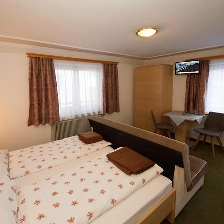 Pension Hochtor Saalbach-Hinterglemm Bagian luar foto